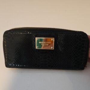 Michael Kors Black Snakeskin Embossed Zip Around Wallet Gold Plate Logo